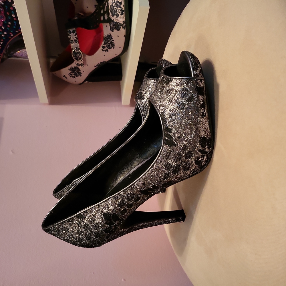 Vera Wang Princess heels